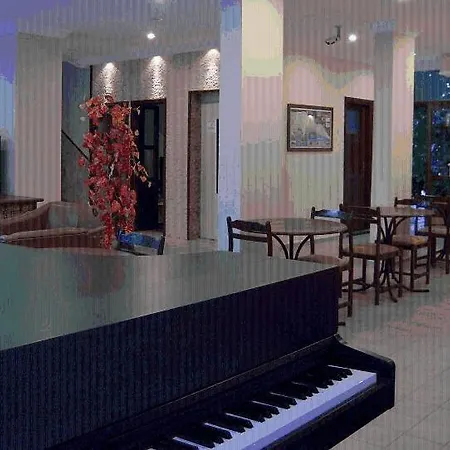 Kleopatra Carina אלאניה