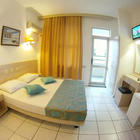 Kleopatra Carina מלון