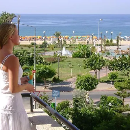 מלון Kleopatra Carina