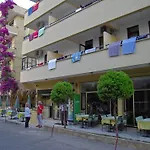 Kleopatra Carina Hotel 2*