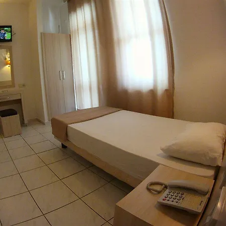 Szálloda Kleopatra Carina 2*