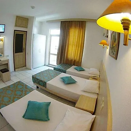 Kleopatra Carina Hotel 2*