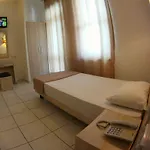 Hotel Kleopatra Carina 2*